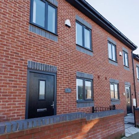 Luxury 3-Bedroom, 2-Bathroom Home Sleeps 7 People Liverpool Exteriör bild