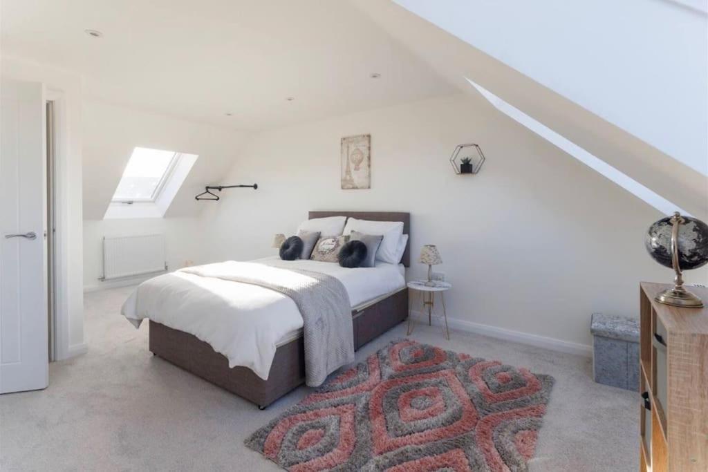 Luxury 3-Bedroom, 2-Bathroom Home Sleeps 7 People Liverpool Exteriör bild
